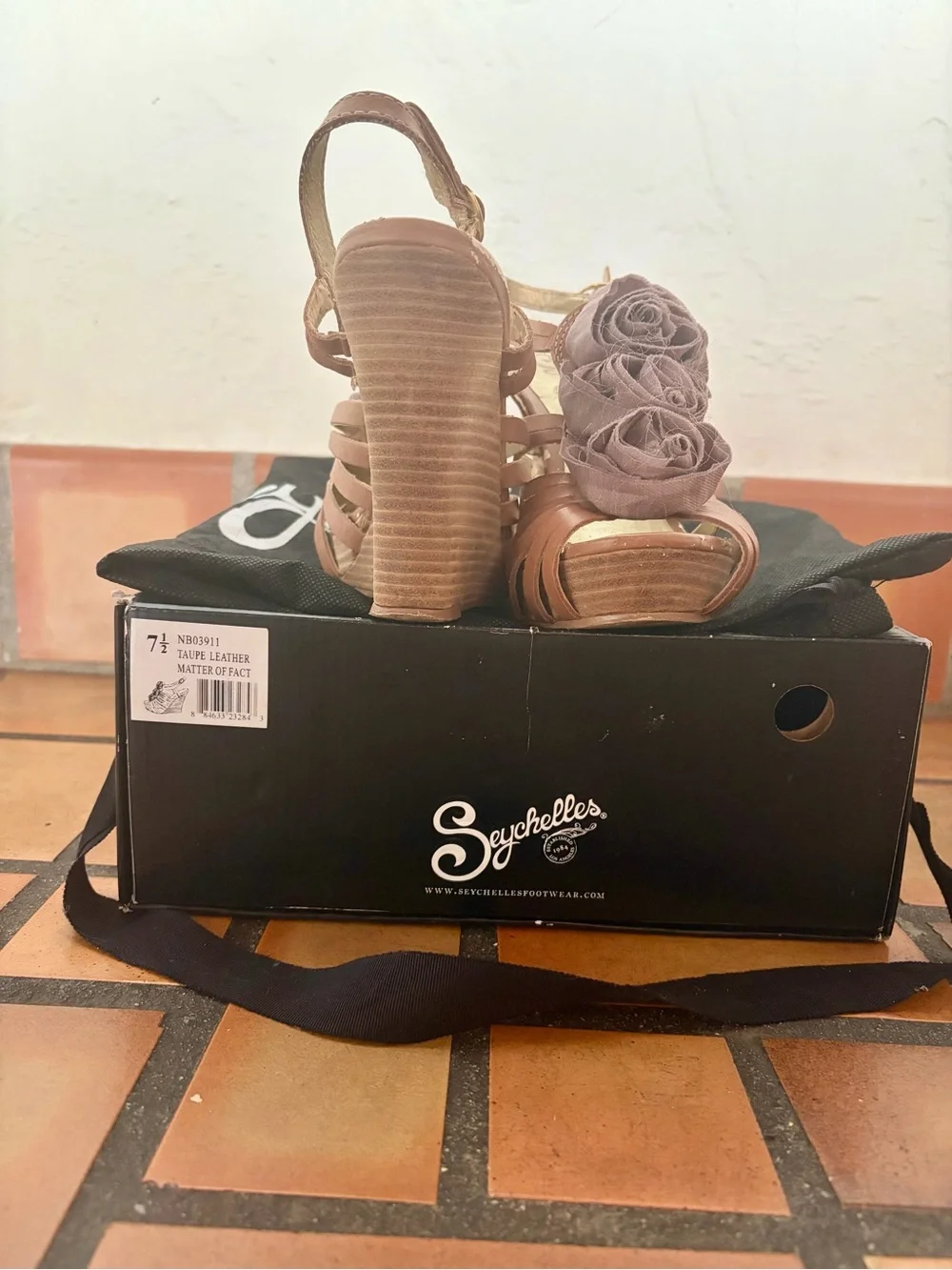 Vintage Seychelles Taupe Rose-Appliqué Wedge Sandals